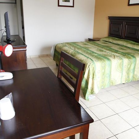 Apart Hotel Pico Bonito La Ceiba Camera foto